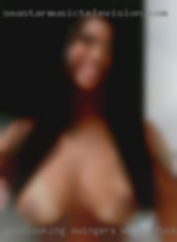 Goodlooking swingers woman fucked from Athens Ohio.